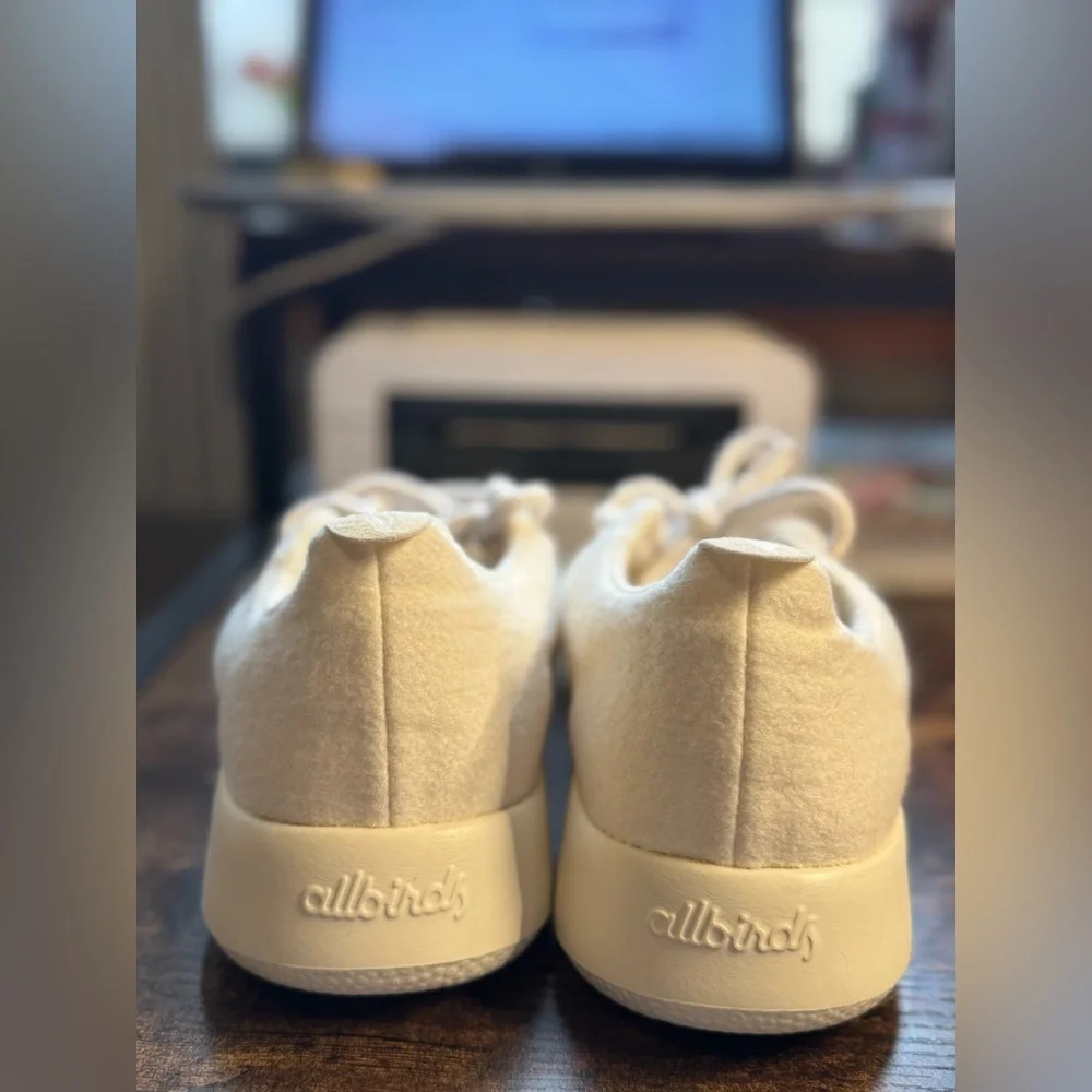 Allbirds Women's Wool Runner in Natural White - Size 9 - Picture 3 of 11
